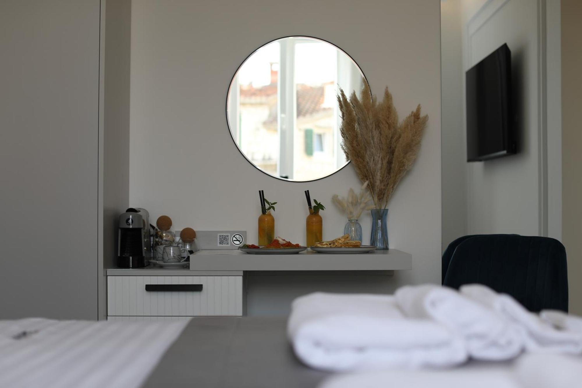 Ma Pe Luxury Rooms Спліт Номер фото